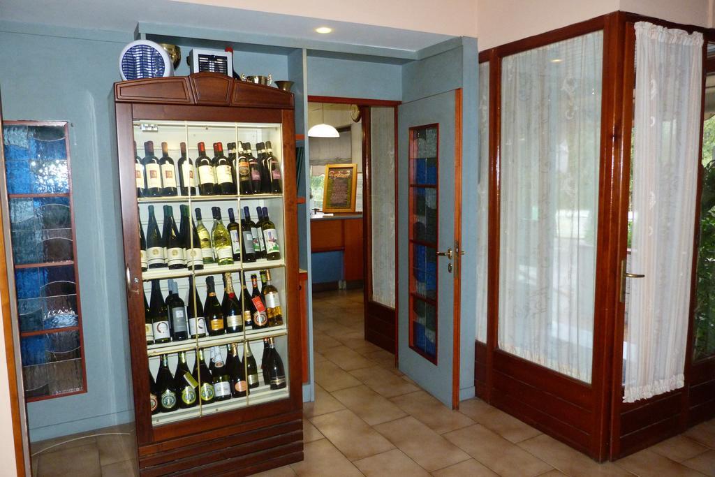 Albergo Ristorante Gori Ameglia Bagian luar foto